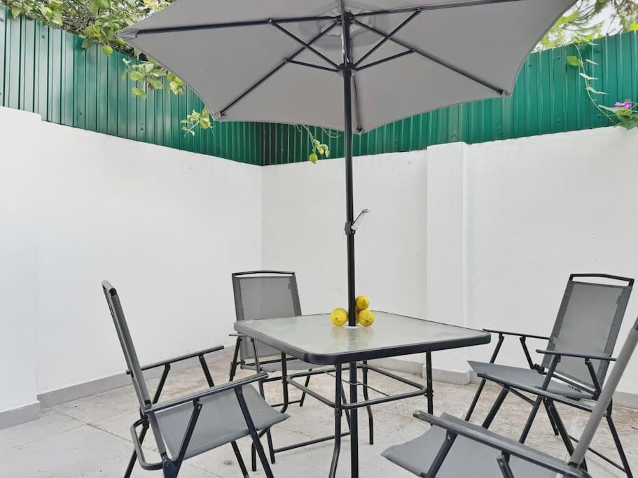 Lemon Tree With Patio Lejlighed Lisboa
